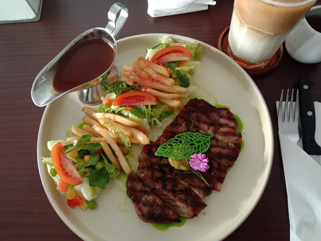 Societe Cafe - Gastronomi dan perhotelan