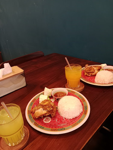 Comentarii opinii despre Heiwa Coffee And Co. X Ayam Gepuk Pak Gembus Cimahi