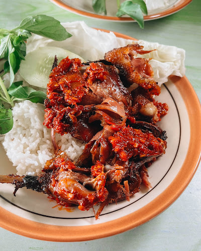 Comentarii opinii despre BekCon Surabaya (Bebek Mercon)