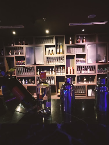 Comentarii opinii despre Luxe Bar & Lounge