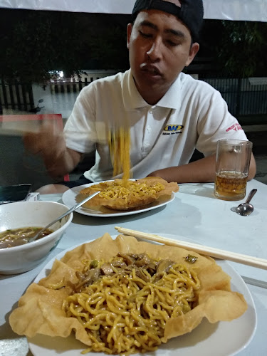 Comentarii opinii despre Mie Ayam Level - Shanum'99 Puspogiwang