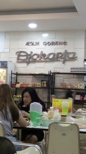 Comentarii opinii despre Ayam Goreng Djakarta
