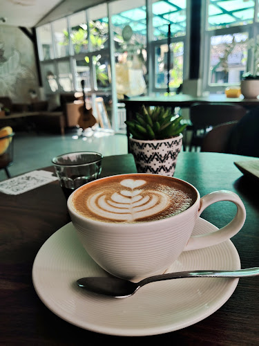 LOII Coffee - Kota Denpasar