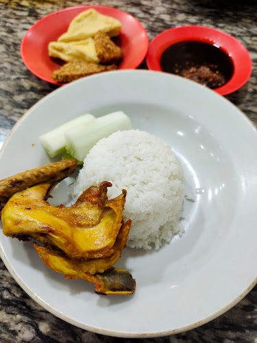 Ayam Goreng Djakarta - Gastronomi dan perhotelan
