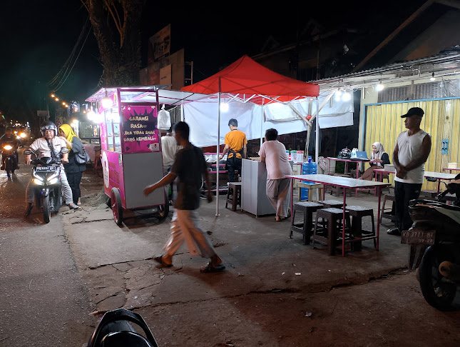 X957+568, Jl. Tj. Raya II, Saigon, Kec. Pontianak Tim., Kota Pontianak, Kalimantan Barat