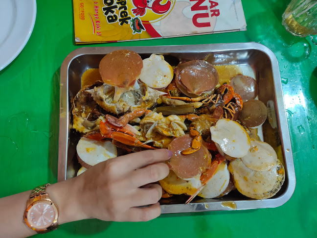 Warung seafood D'geprek Soka - Gastronomi dan perhotelan