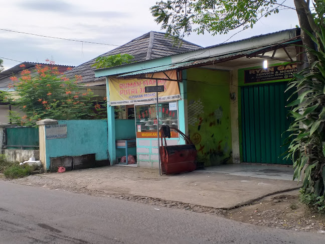 Opinii despre Rumah Makan Putri Jambak Masakan Padang în Kota Tangerang Selatan - Gastronomi dan perhotelan