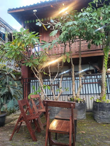 Comentarii opinii despre Kedai Omah Kayu