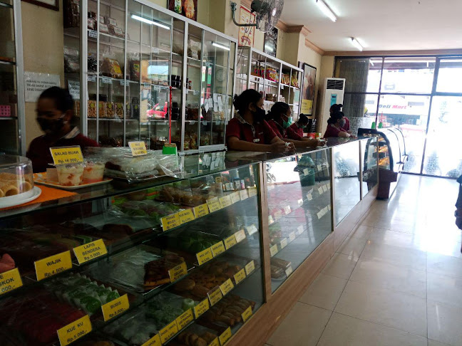 Toko Roti Borneo - Kota Kupang