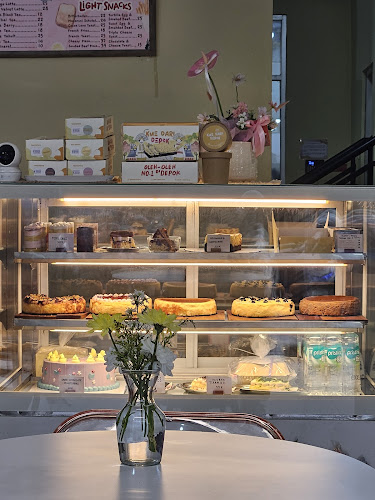 Happy Bites - Gastronomi dan perhotelan