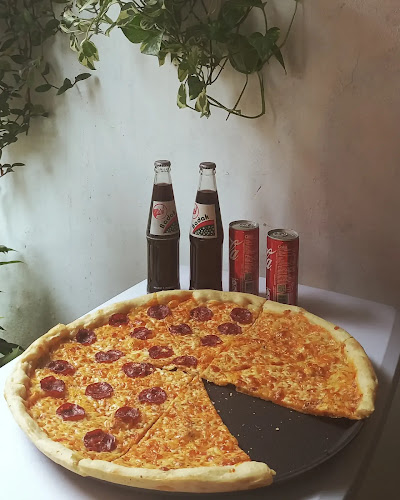 ELEANOR RIGBY PIZZA (NEW YORK STYLE) - Gastronomi dan perhotelan