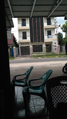 Opinii despre Rumah Solihin Cafe în Kota Singkawang - Gastronomi dan perhotelan