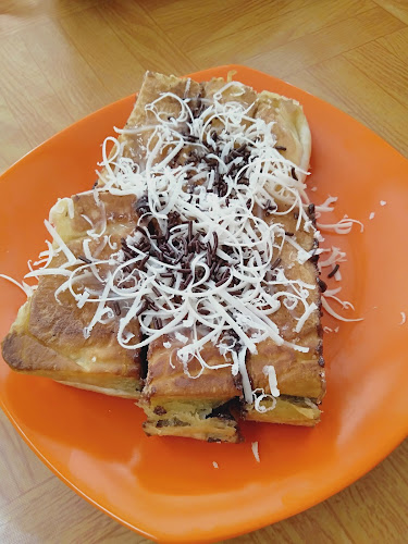 Jl. Tanah Seratus, RT.005/RW.004, Sudimara Jaya, Kec. Ciledug, Kota Tangerang, Banten 15151