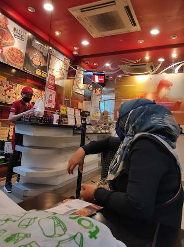 Pizza Hut Delivery - PHD Karawitan Bandung - Gastronomi dan perhotelan