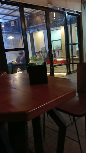 Opinii despre 808 Coffeebar în Surabaya - Gastronomi dan perhotelan