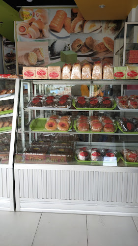 Fhiya Cake & Bakery Cab. Lepo Lepo