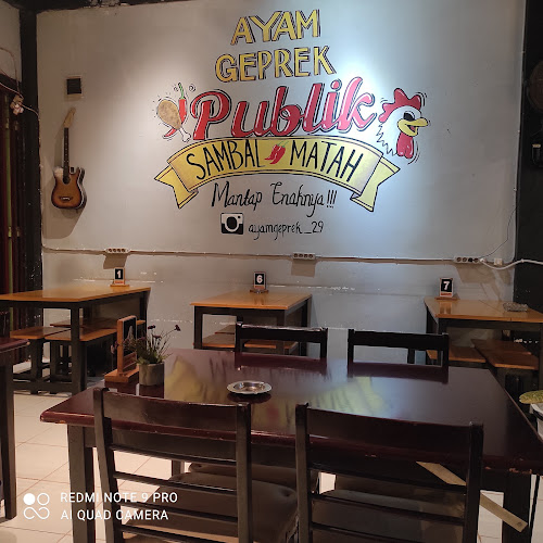 477W+JC5, Malaingkedi, Kec. Sorong Utara, Kota Sorong, Papua Bar. 98412