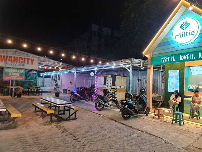 MJ8H+X98, Jl. Pramuka, Sungai Lulut, Kec. Banjarmasin Tim., Kota Banjarmasin, Kalimantan Selatan