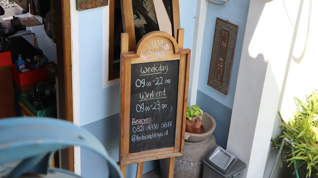 Kedai Omah Kayu - Gastronomi dan perhotelan