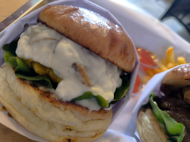 Comentarii opinii despre Armburger