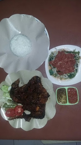 Comentarii opinii despre Warung Makan Agung Gita