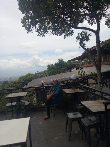 Saung Punclut Teh Ita 2 No.104 - Gastronomi dan perhotelan