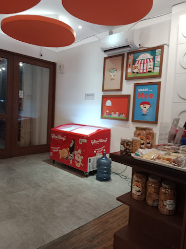 Comentarii opinii despre MamMee Bakery Lemabang