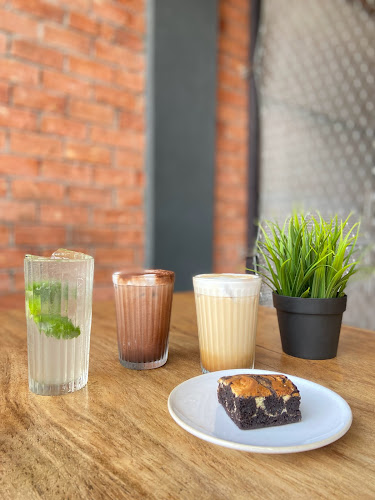 Opinii despre Luthier Coffee în Kota Palembang - Gastronomi dan perhotelan