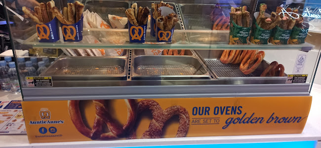 Comentarii opinii despre Auntie Anne's Tunjungan Plaza