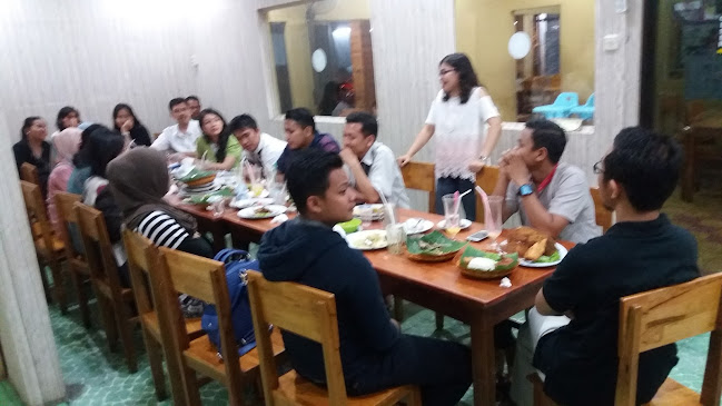 Ayam Penyet Cinde Laras - Kota Pematang Siantar