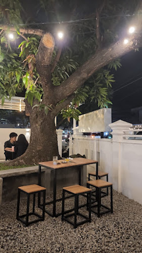 Comentarii opinii despre Bawah Pohon Coffeelab