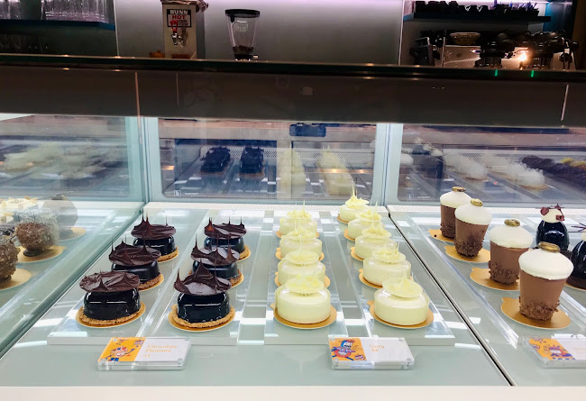Goolali Gelato Bar & Patisserie