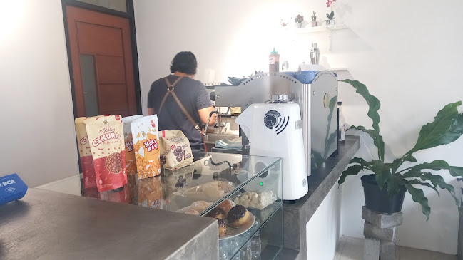 Comentarii opinii despre LEUKA COFFEE SHOP