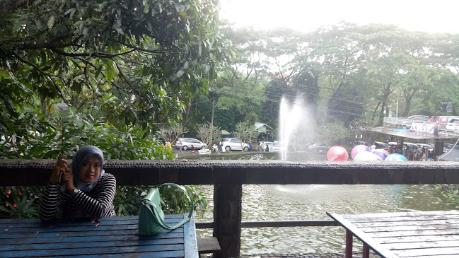 Opinii despre Duran Duren - Kedai Durian SKI Katulampa în Kota Bogor - Gastronomi dan perhotelan