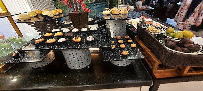 Opinii despre Teratai Restaurant Savana Hotel & Convention în Kota Malang - Gastronomi dan perhotelan