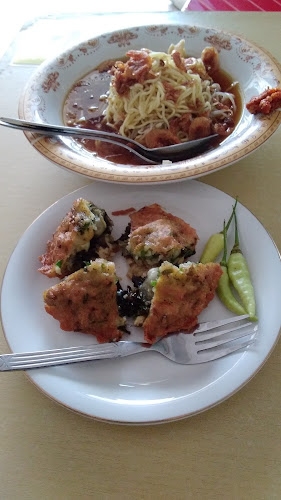 Lontong Mie Babah HOI (MASUK RUKO BCA KAPAS KRAMPUNG) - Surabaya