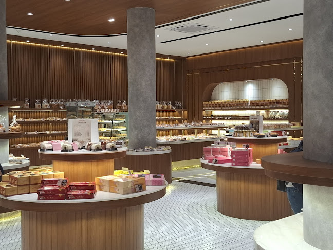 Opinii despre Swiss House Setiabudi în Kota Semarang - Gastronomi dan perhotelan