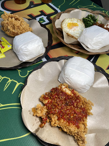 Jl. Jend. H. Amir Machmud No.751, Padasuka, Kec. Cimahi Tengah, Kota Cimahi, Jawa Barat