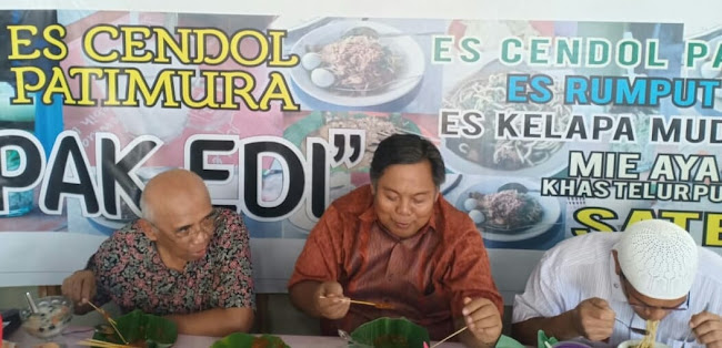 Comentarii opinii despre Es Cendol Patimura Pak Edi