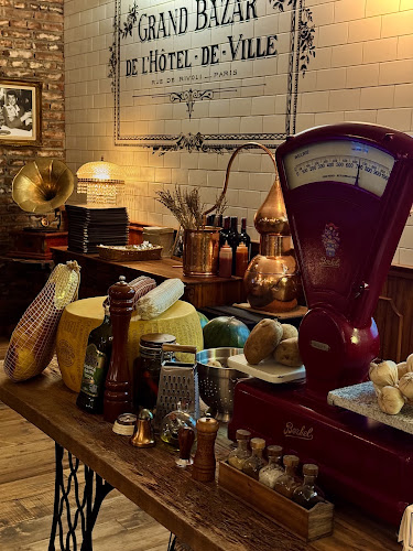 Jl. Danau Tamblingan No.144, Sanur, Denpasar Selatan, Kota Denpasar, Bali 80228