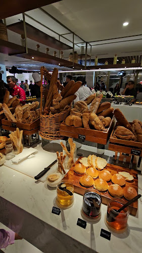 Opinii despre 209 Dining în Surabaya - Gastronomi dan perhotelan