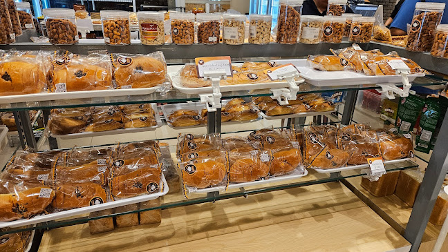 Hari-Hari Minimarket Cake & Bakery - Gastronomi dan perhotelan