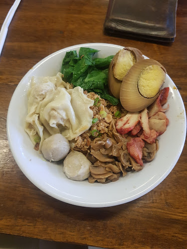 Comentarii opinii despre Mie Ayam Plombokan-Magelang