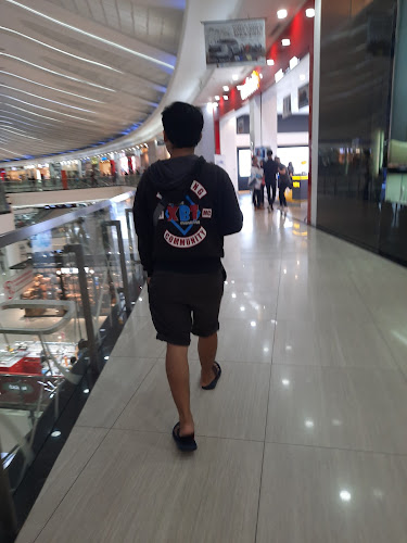 Opinii despre Cemilan seafood mbah hadi în Kabupaten Tangerang - Gastronomi dan perhotelan