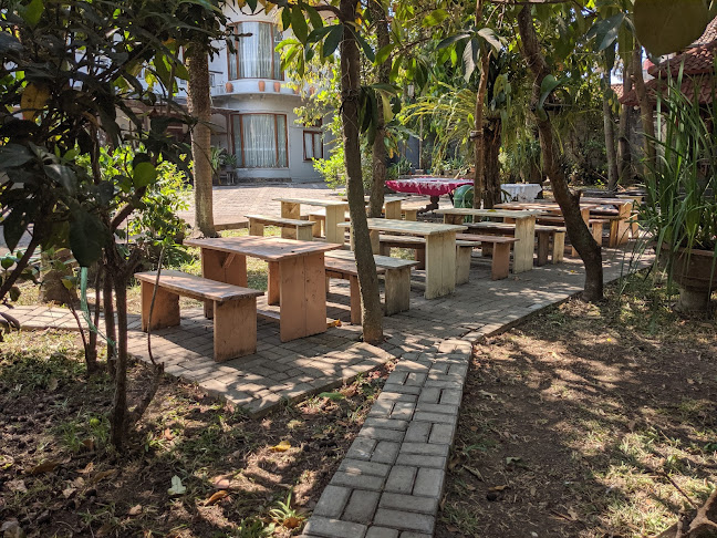 Total Kedai Kopi - Gastronomi dan perhotelan