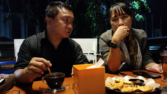 Opinii despre COFFEAT (Coffee & Eatery) în Kota Tomohon - Gastronomi dan perhotelan