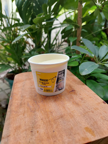 Opinii despre Es Krim dan Dessert Moosert Yogyakarta în Kota Yogyakarta - Gastronomi dan perhotelan