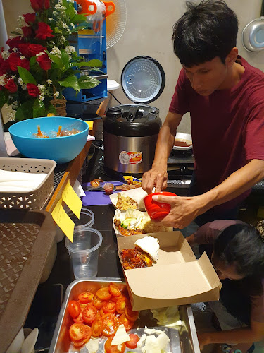 Ayam Tulang Lunak Bu Lik - Genteng Biru - Gastronomi dan perhotelan