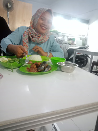 Comentarii opinii despre Pecel Lele IQBAL LAMONGAN