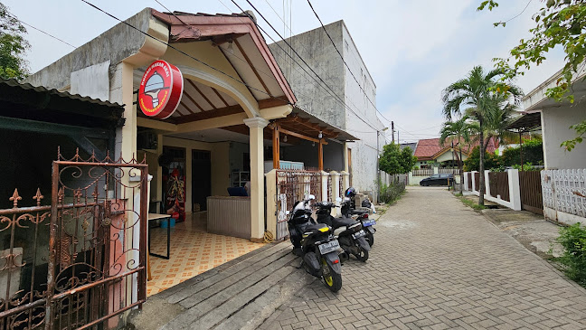 Opinii despre Rumah Makan Akai în Kota Tangerang - Gastronomi dan perhotelan